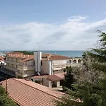 Apartment Llavaneres I *